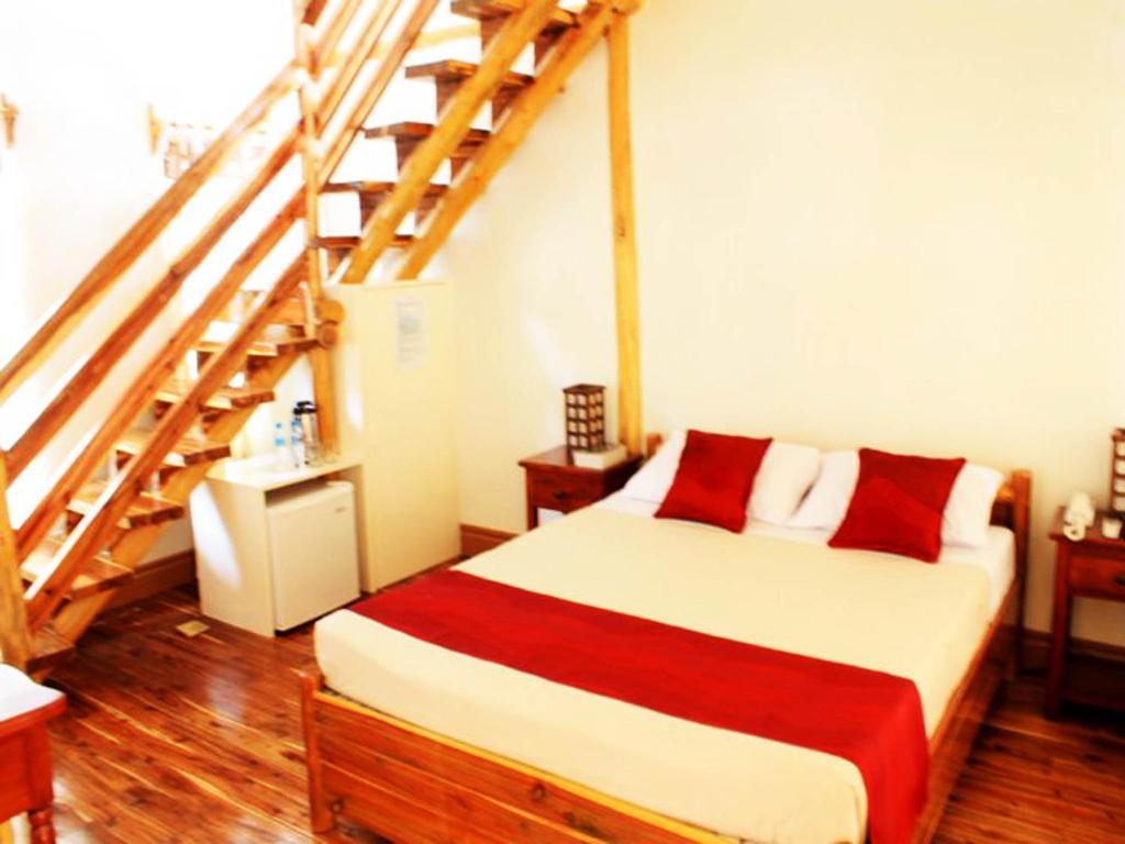 Palo Alto Bed & Breakfast Puerto Princesa Szoba fotó